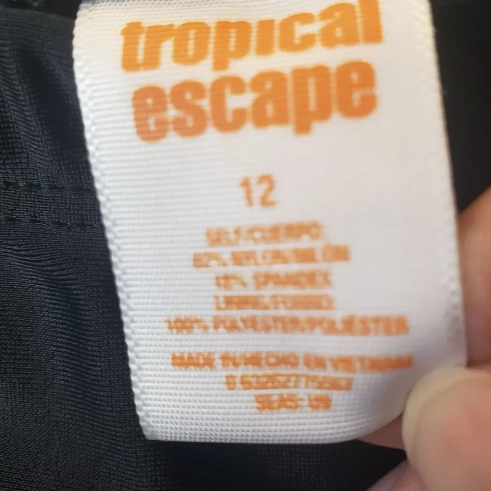 TROPICAL ESCAPE Black Swim Skirt Bathingsuit Bottoms 12